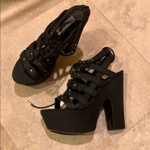 Steve Madden • Gagga Heels